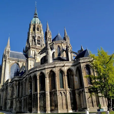 Roulotte La Belle étoile * Condé-sur-Seulles